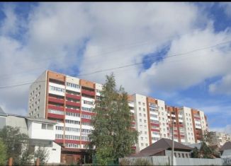 Продам 2-комнатную квартиру, 64.2 м2, Златоуст, квартал Медик, 11