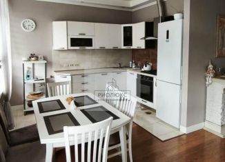 Продажа трехкомнатной квартиры, 81 м2, Магнитогорск, проспект Металлургов, 16