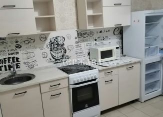 Сдается в аренду двухкомнатная квартира, 72 м2, Старый Оскол, микрорайон Степной, 31