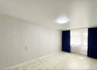 Двухкомнатная квартира на продажу, 44 м2, Белово, улица Юности, 7