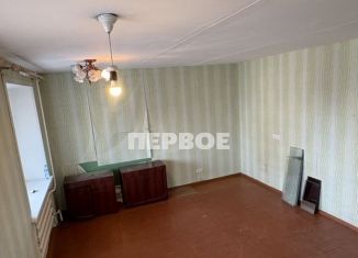 Продаю комнату, 22 м2, Ирбит, улица Александра Матросова, 1Б