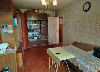 Продам 1-комнатную квартиру, 30 м2, Ломоносов, улица Жоры Антоненко, 14А