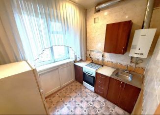 Продам 2-ком. квартиру, 40 м2, Ростов-на-Дону, Коммунистический проспект, 43/2