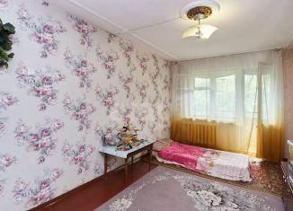 Продаю 1-комнатную квартиру, 30.7 м2, Тюмень, Одесская улица, 22