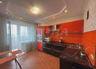 Продаю двухкомнатную квартиру, 67.6 м2, Тюмень, Калининский округ, улица Чернышевского, 2Б