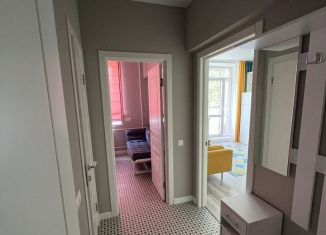 Однокомнатная квартира в аренду, 36 м2, Москва, улица Академика Комарова, 22, метро Фонвизинская