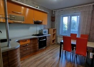 Сдам в аренду 3-ком. квартиру, 70 м2, Пенза, улица Антонова, 22