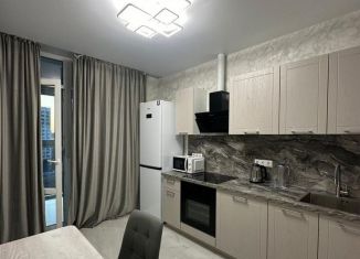 Сдам в аренду 1-ком. квартиру, 40 м2, Краснодар, Зиповская улица, 40, микрорайон ЗИП