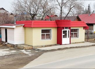Продаю торговую площадь, 57 м2, Кыштым, улица Комарова, 6
