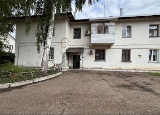 Продам 3-ком. квартиру, 64 м2, Салават, Первомайская улица, 33