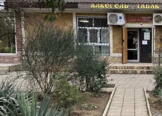 Продается торговая площадь, 66.4 м2, Красноперекопск, 8-й микрорайон, 2