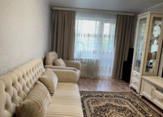 Продаю 3-ком. квартиру, 70 м2, Армавир, Новороссийская улица, 110