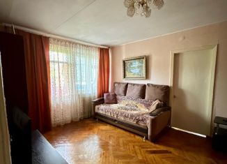 Продажа двухкомнатной квартиры, 43.2 м2, Лабинск, улица Карла Маркса, 131