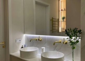 Продам трехкомнатную квартиру, 87 м2, Стерлитамак, проспект Октября, 38