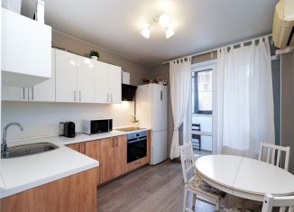 Продается 2-ком. квартира, 67 м2, Краснодар, Гаражная улица, 87, ЖК Маршал