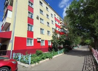 Трехкомнатная квартира на продажу, 57.9 м2, Новый Оскол, улица Кирова, 3