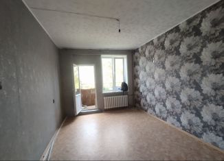 Продается 1-ком. квартира, 31 м2, Глазов, улица Революции, 20