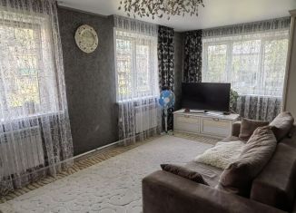 Продаю 2-ком. квартиру, 45 м2, Благовещенск, улица Комарова, 5/2