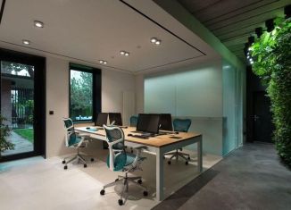 Продаю помещение свободного назначения, 42.84 м2, Тюмень, улица Сакко, 24