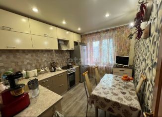 Продам трехкомнатную квартиру, 61.1 м2, Старый Оскол, микрорайон Жукова, 25