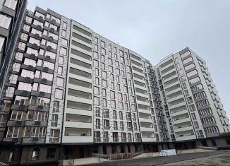 Продаю 3-комнатную квартиру, 95.6 м2, Грозный, улица Е.М. Батаевой, 9, микрорайон Ипподромный