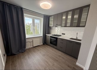 Продается однокомнатная квартира, 40 м2, Саратов, Бахметьевская улица, 26/28