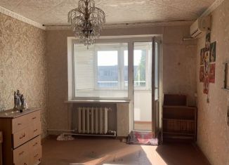 2-комнатная квартира на продажу, 50 м2, Кропоткин, Коммунистическая улица, 15