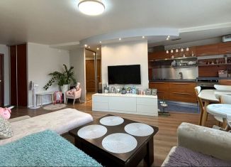 Продаю четырехкомнатную квартиру, 73.1 м2, Воткинск, улица Дзержинского, 22