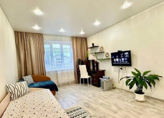 Сдается 2-ком. квартира, 57 м2, Краснодар, Кореновская улица, 45, микрорайон Энка (имени Маршала Жукова)