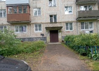 Сдам 2-комнатную квартиру, 42.5 м2, Гатчина, Солнечный переулок, 1