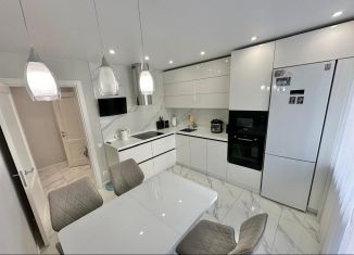 Продается 2-ком. квартира, 65 м2, Воронеж, улица Антонова-Овсеенко