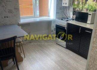 Сдаю двухкомнатную квартиру, 42 м2, Уфа, улица Султанова, 2