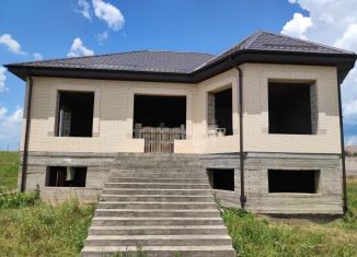 Продам дом, 300 м2, Назрань, улица С.С. Осканова