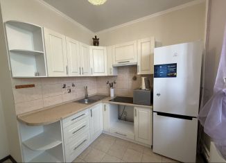 Сдаю в аренду 1-ком. квартиру, 35 м2, Ростов-на-Дону, проспект Маршала Жукова, 23, ЖК Французский Квартал