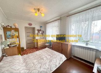 Продаю 3-ком. квартиру, 61.9 м2, Невьянск, улица Чапаева, 26