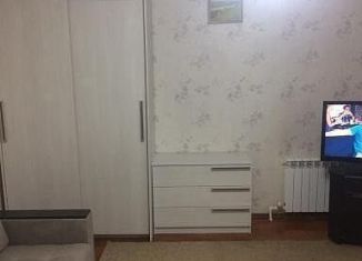 Сдается однокомнатная квартира, 37 м2, Усть-Лабинск, улица Ленина, 33