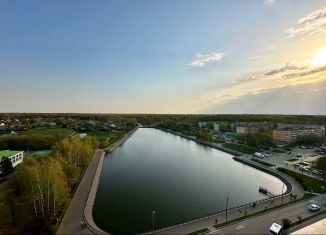 2-ком. квартира на продажу, 61.1 м2, посёлок ЛМС, микрорайон Центральный, 31