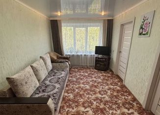 Продается 4-ком. квартира, 58 м2, Республика Башкортостан, бульвар Салавата Юлаева, 47