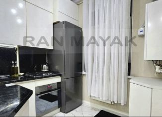 Продаю двухкомнатную квартиру, 38 м2, Майкоп, Промышленная улица, 46Б