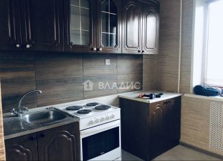 Продам 1-ком. квартиру, 39 м2, Старый Оскол, микрорайон Солнечный, 11