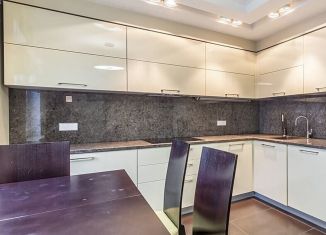 Продажа трехкомнатной квартиры, 75 м2, Краснодар, Агрохимическая улица, 136/1, Музыкальный микрорайон