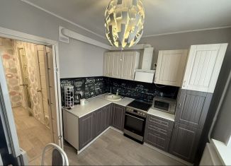 Продажа 1-комнатной квартиры, 33.6 м2, Великие Луки, улица Пескарёва, 16к1