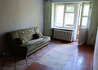 Продаю 2-комнатную квартиру, 46 м2, Свободный, улица Кручинина, 10