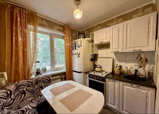 Продается 2-ком. квартира, 43.8 м2, Тверская область, улица Орджоникидзе, 42к2