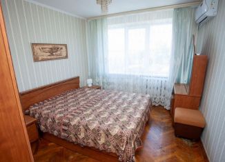 Продаю 2-ком. квартиру, 61.6 м2, Славянск-на-Кубани, улица Победы, 222