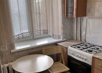 Сдается в аренду 2-комнатная квартира, 45 м2, Люберцы, улица С.П. Попова, 34/1