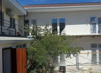 Продам квартиру студию, 41 м2, Крым, улица Фёдорова, 15