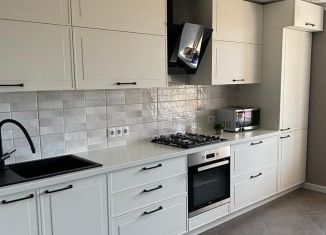 Продается трехкомнатная квартира, 80.2 м2, Канаш, Заводская улица, 11А