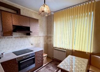 Продается 2-комнатная квартира, 52.6 м2, Старый Оскол, микрорайон Жукова, 27