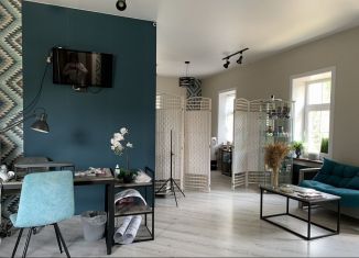 Продам квартиру со свободной планировкой, 40 м2, Иркутск, улица Декабрьских Событий, 22